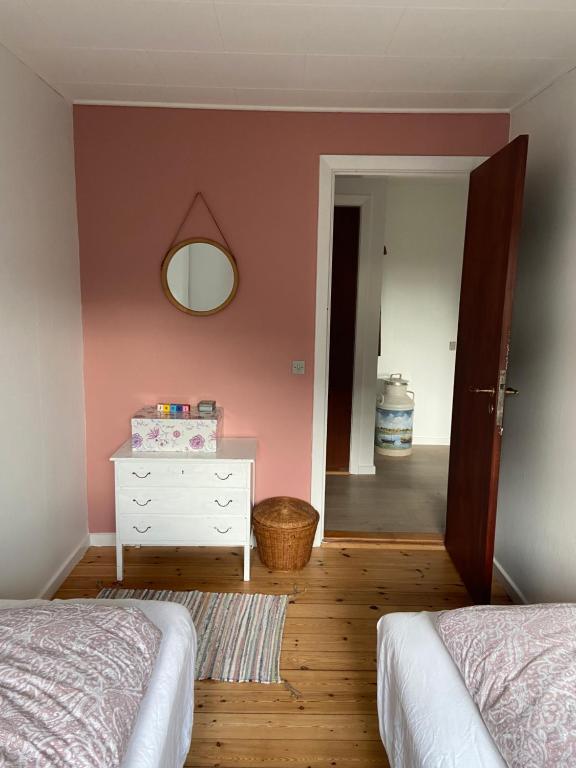 Letto o letti in una camera di Toghale