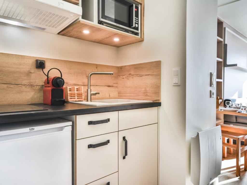 Photo de la galerie de l'établissement Studio cosy au pied des pistes - 4 pers - Idéal ski et VTT - Proche golf et centre - FR-1-685-53, aux Gets