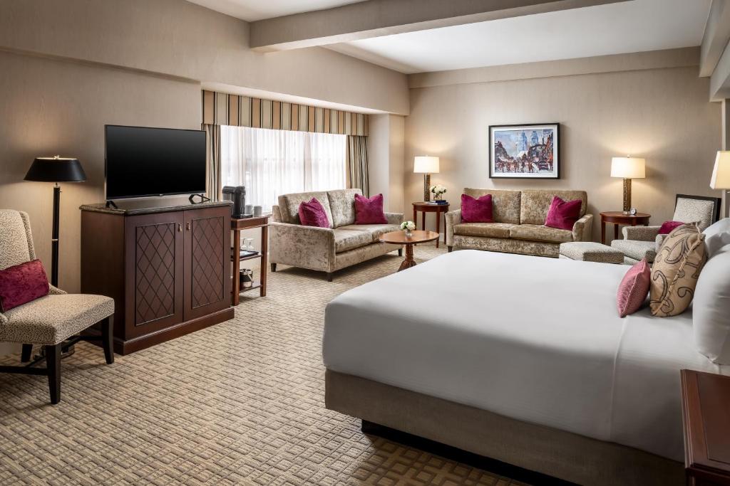 Fairmont Royal York Hotel - 