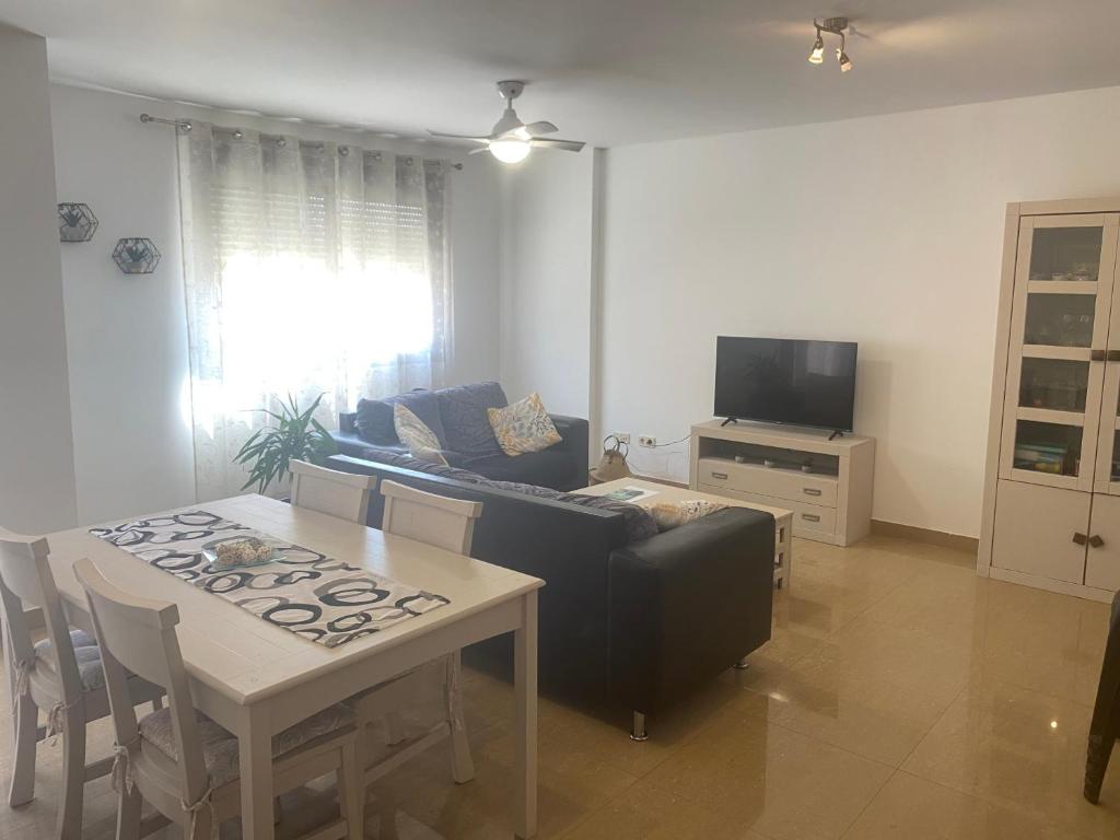 Apartamento San Vicente, Villar del Arzobispo – Updated 2023 ...