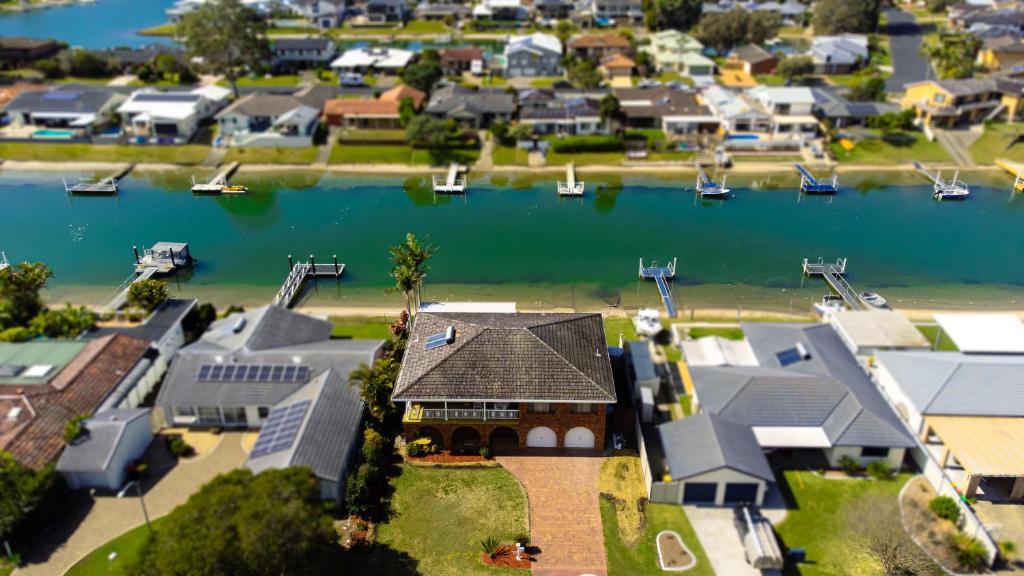 Gallery image of 44 Hibbard Drive in Port Macquarie