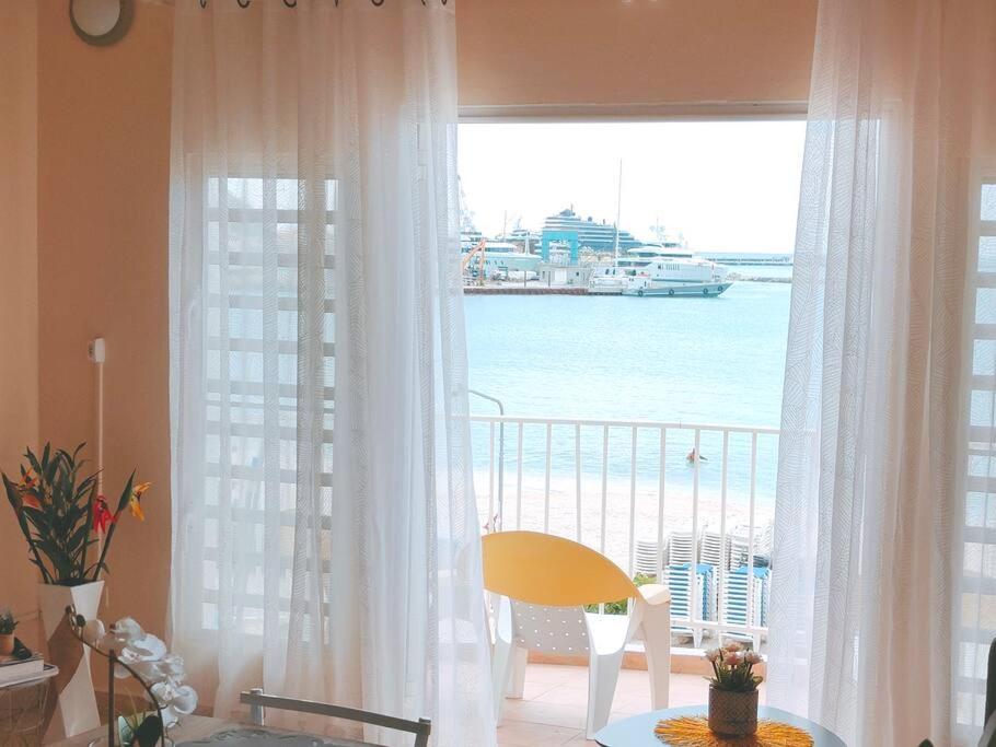 Beachfront , Luxury 2 Bedroom Apartment, Philipsburg (updated prices 2024)