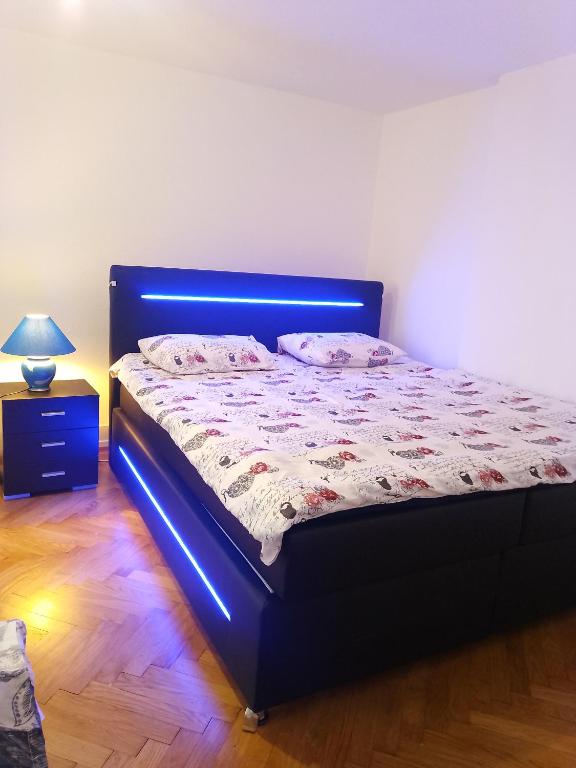 Charming flat center and near the lake - Resim 17