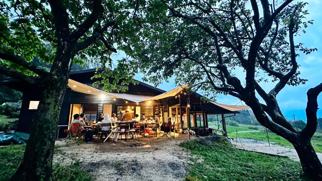 Příroda nedaleko luxury tent