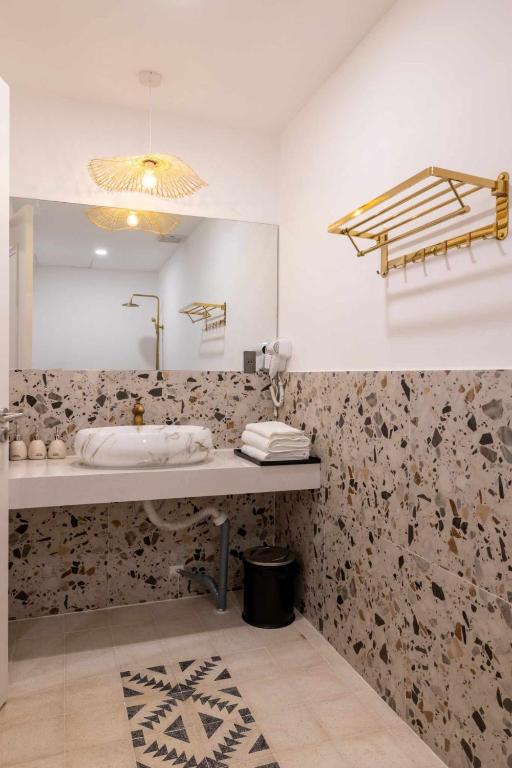 Pisces Hotel Hue - 16