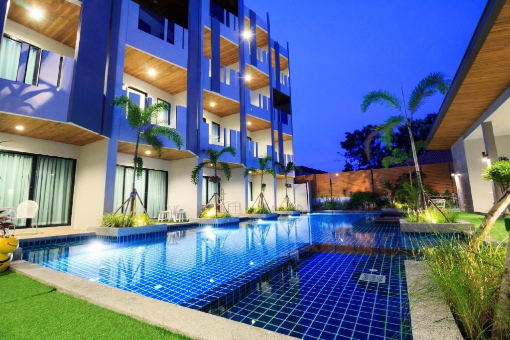 Bazén v ubytování Guuden Huahin Hotel nebo v jeho okolí