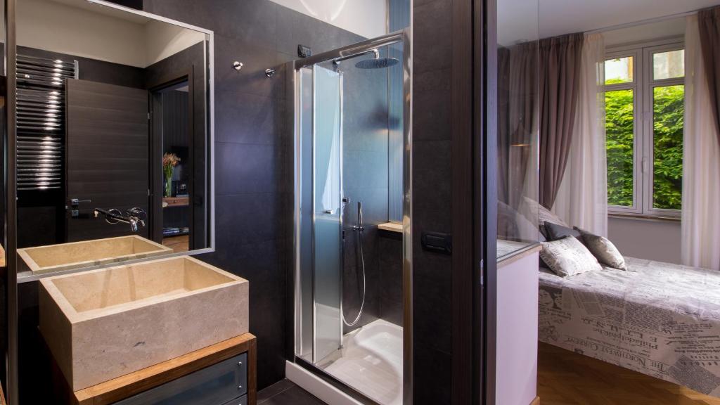 رزرو هتل و هاستل، QT Suites Roma, رزرو هتل و هتل آپارتمان