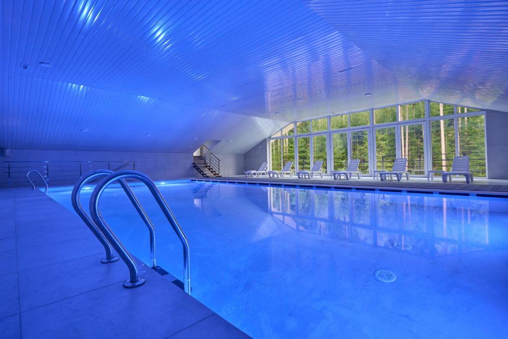 Bazén v ubytování Готель У Борисовича & SPA nebo v jeho okolí