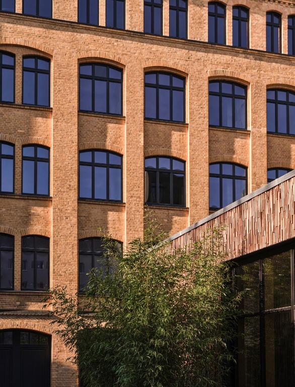 sly Berlin - Resim 43