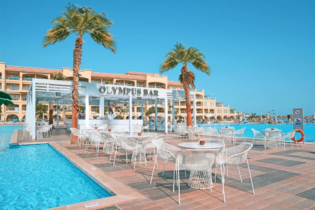 Бассейн в Pickalbatros White Beach Resort - Hurghada или поблизости