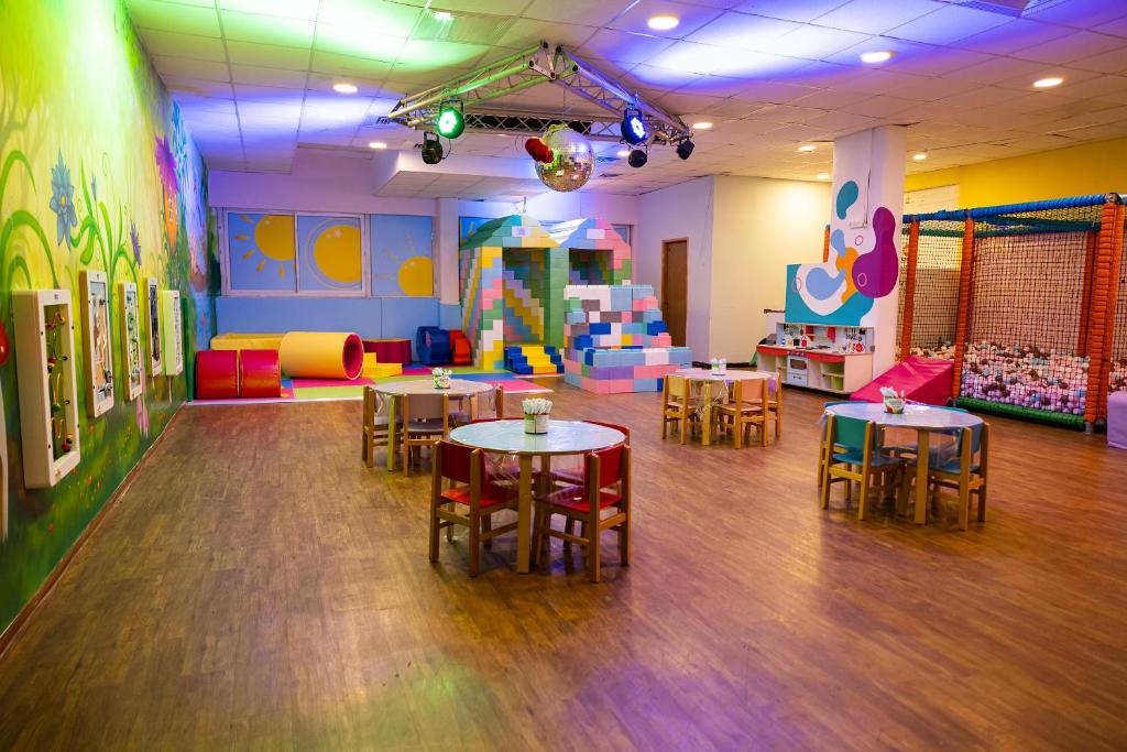 Dětský klub v ubytování Caesar Premier Tiberias Hotel