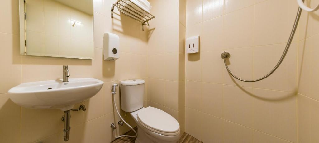 P18 Hotel Bangkok - 8