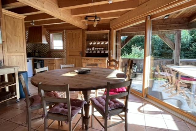 Kuchyňa alebo kuchynka v ubytovaní Chalet Pierre, Les Gets