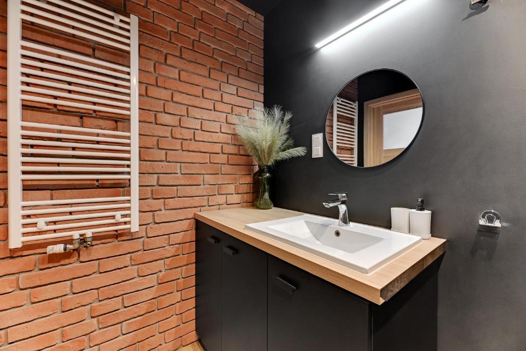 Angielska Grobla - City Center, Marina & Parking by Downtown Apartments - 16