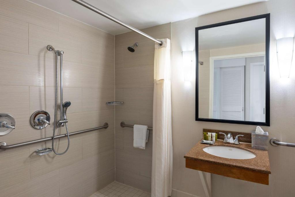 Hilton Alexandria Mark Center - 