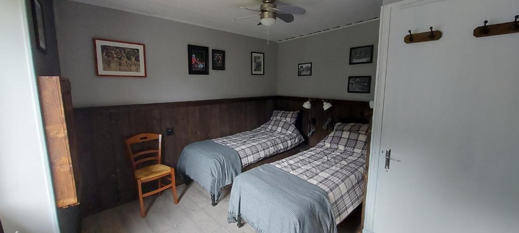 Posteľ alebo postele v izbe v ubytovaní Chambre d'hotes le cycliste