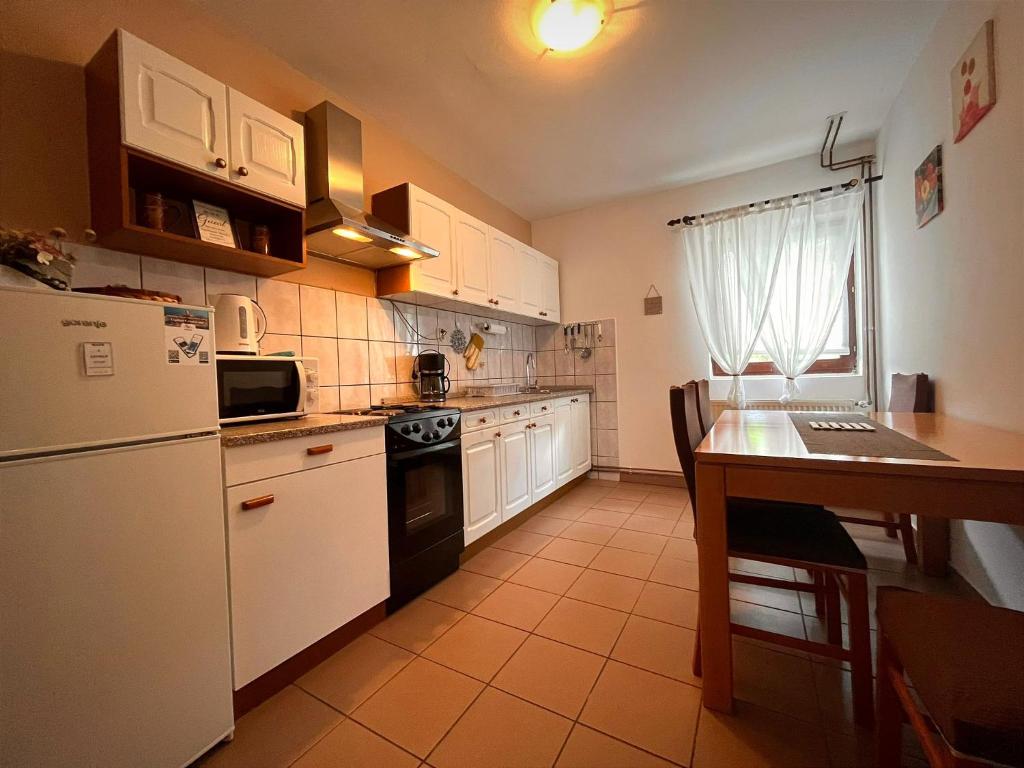 Apartment & Room Monika - 5