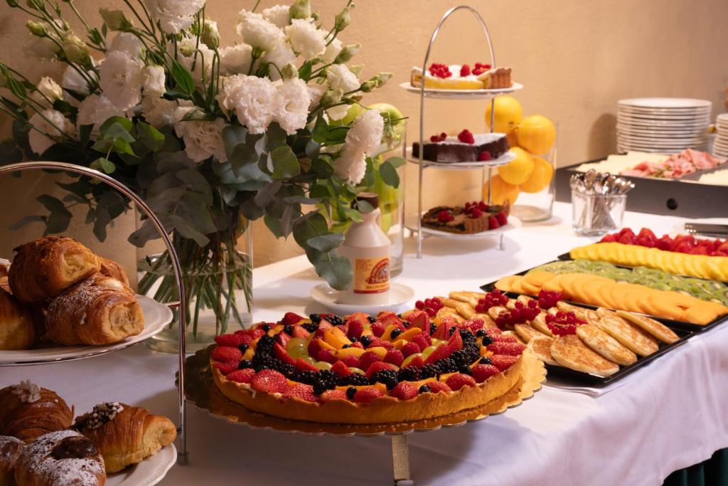 Loggiato Dei Serviti - Resim 27