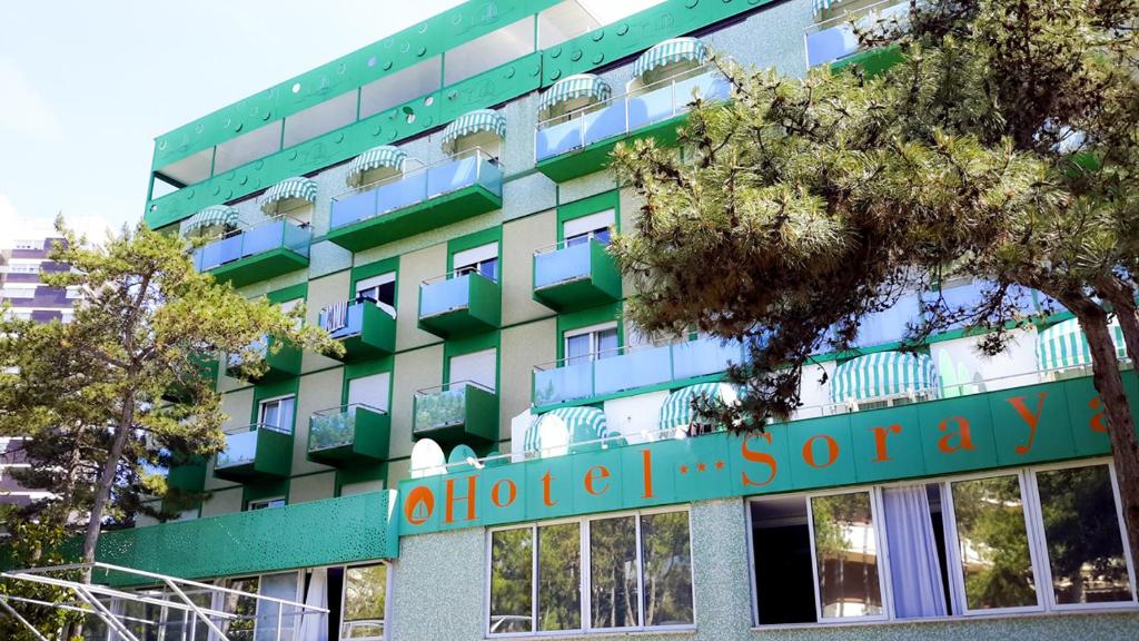 Budova, kde se hotel nachází