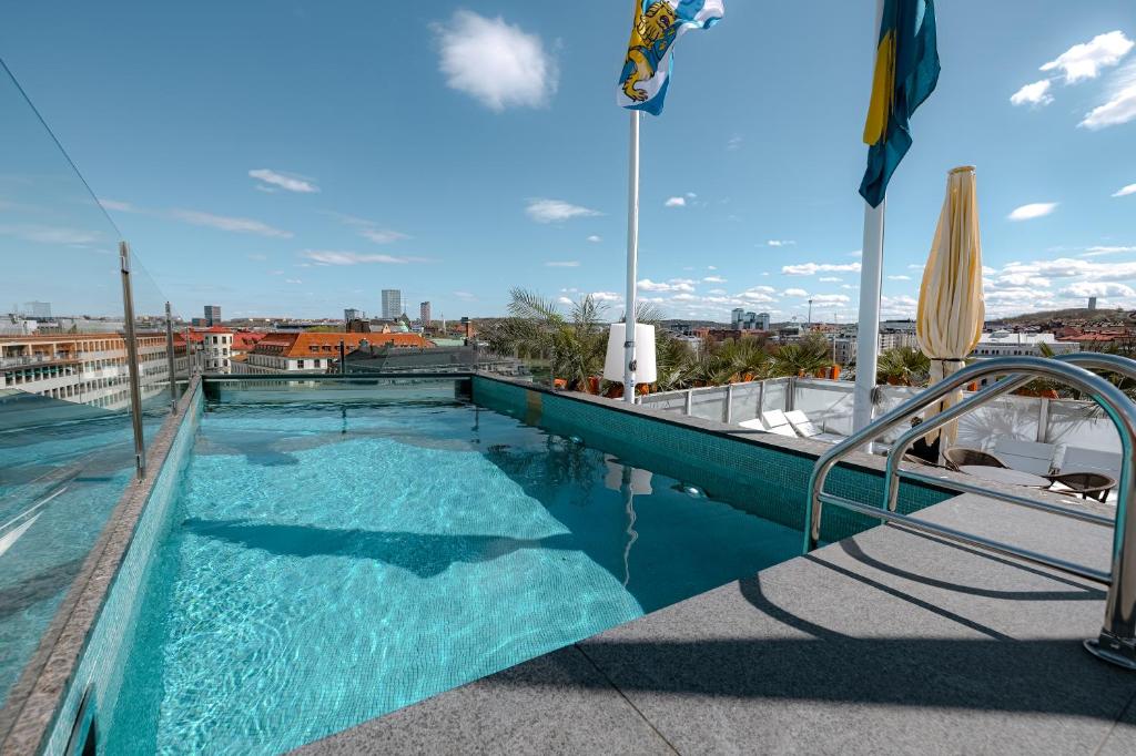 Bazén v ubytování Avalon Hotel nebo v jeho okolí