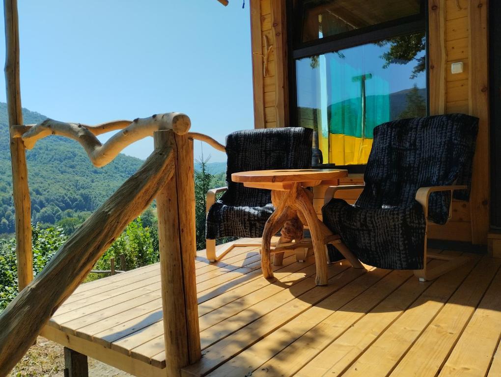 Balkón nebo terasa v ubytování To Lem Ande