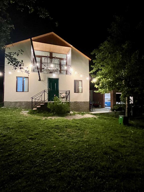 Budova, kde se prázdninový dům nachází