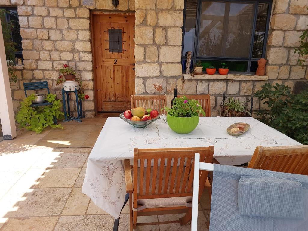 Patio nebo venkovní prostory v ubytování Neve Nof