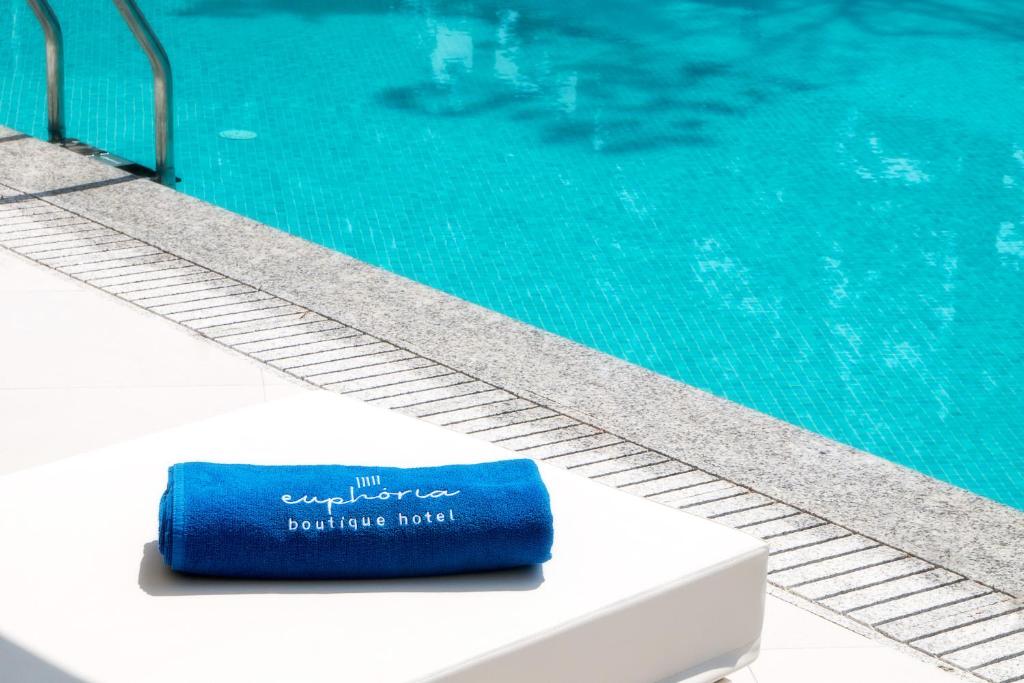 Bazén v ubytování euphoria boutique hotel nebo v jeho okolí