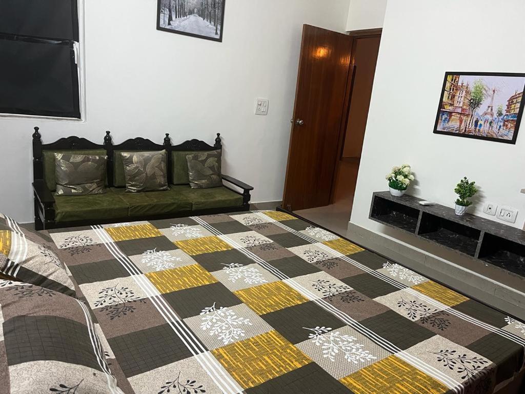 Postel nebo postele na pokoji v ubytování Yb home