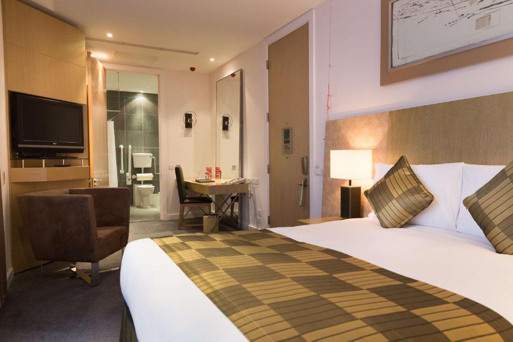 Park Plaza Cardiff - Resim 22