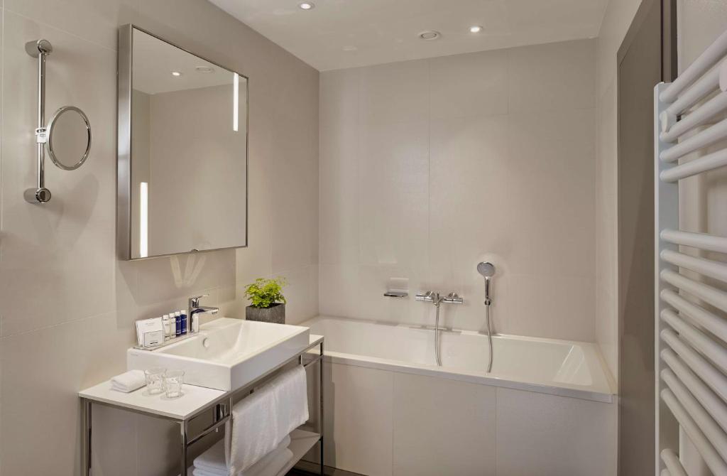 Park Plaza Nuremberg - Resim 3