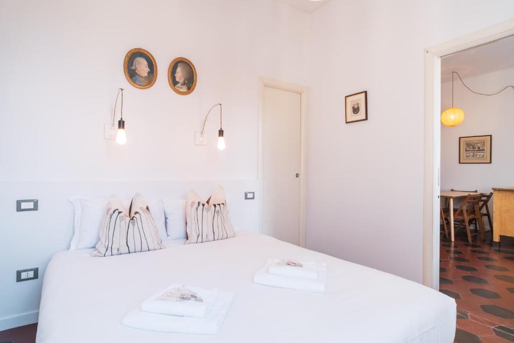 Posteľ alebo postele v izbe v ubytovaní HC - Sunny Apartment in Testaccio!