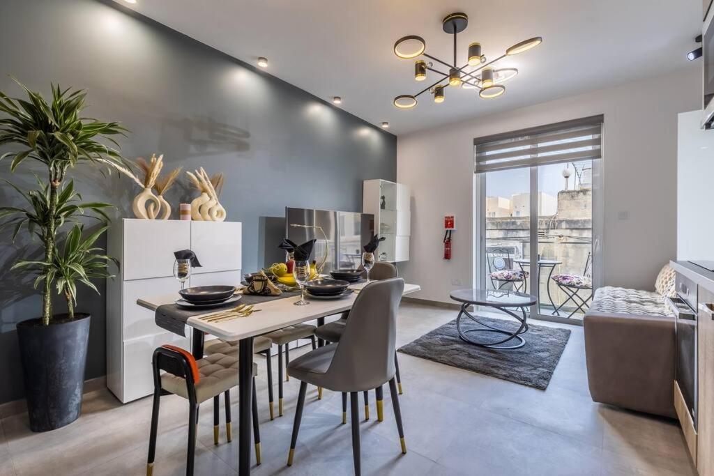 Picture Idea: Velvet Noir Apartment By Soea Sliema Prezzi Aggiornati Per Il