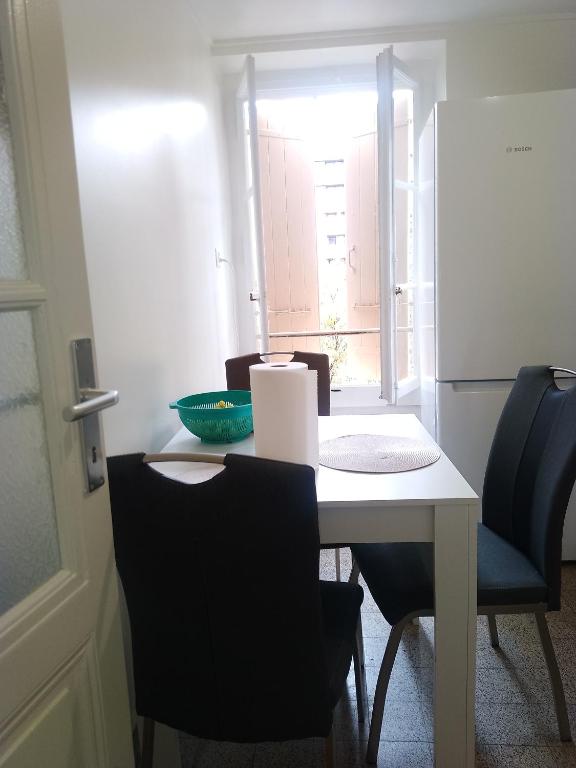 Charming flat center and near the lake - Resim 20