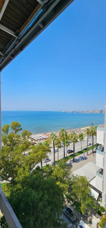 Sea view Luxury Apartment - Imazhi 1