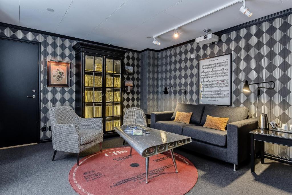Posezení v ubytování Såstaholm Hotell & Konferens