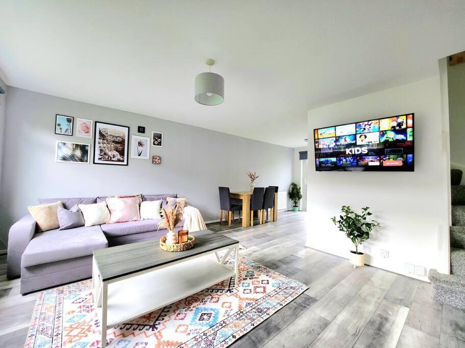 A seating area at Quirky Home, Quiet Neighbourhood