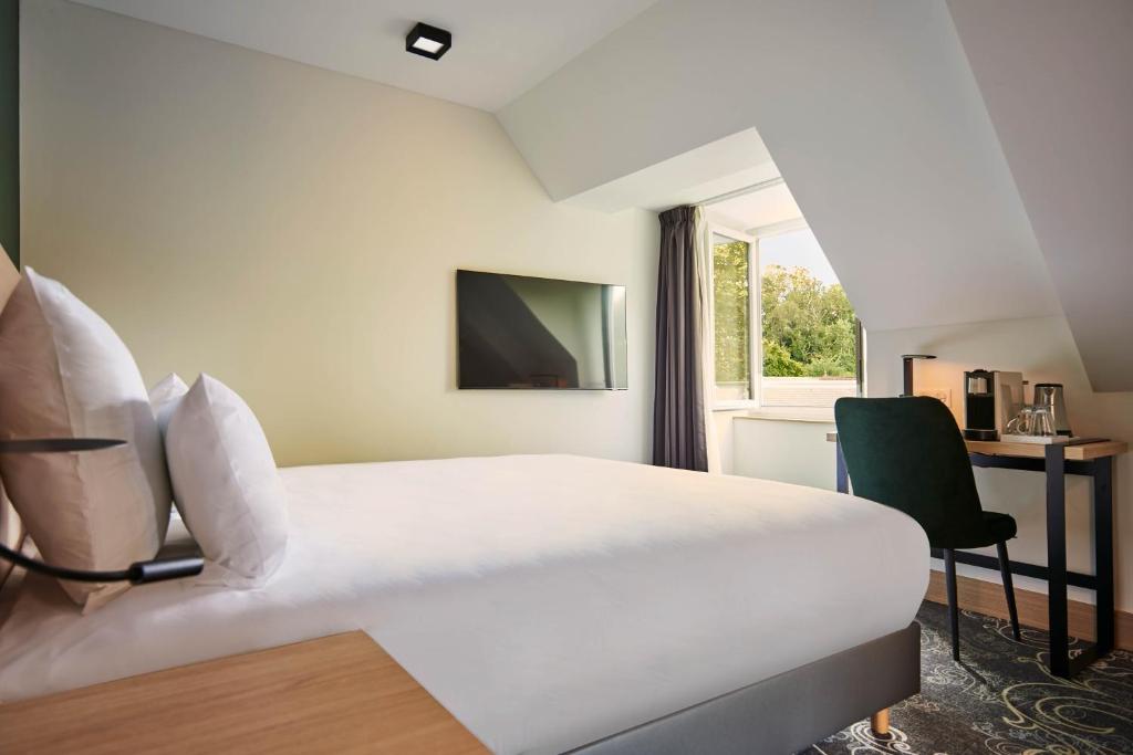 Le Grand Hôtel, The Originals Relais - Twin Room