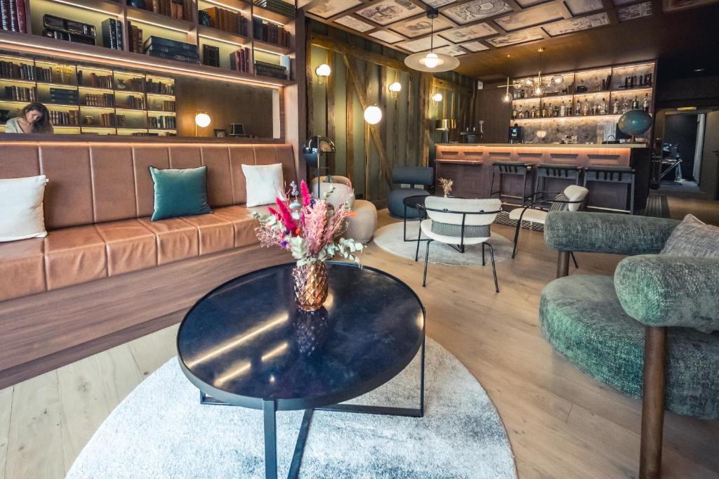 Posezení v ubytování Best Western Premier de La Poste & Spa