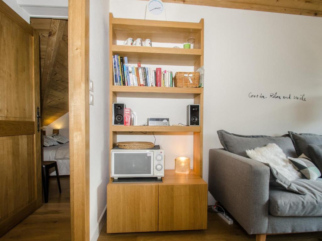 Część wypoczynkowa w obiekcie Appartement cosy avec balcon et WiFi à Chamonix - FR-1-343-203