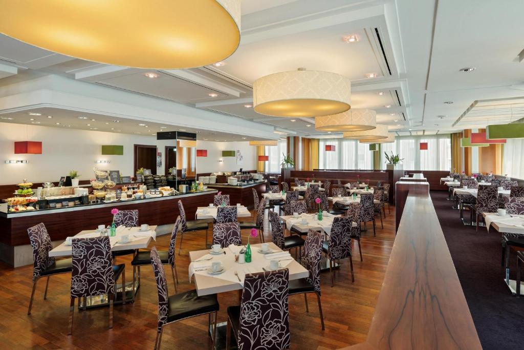 Un restaurante u otro lugar para comer en Austria Trend Hotel Europa Graz Hauptbahnhof