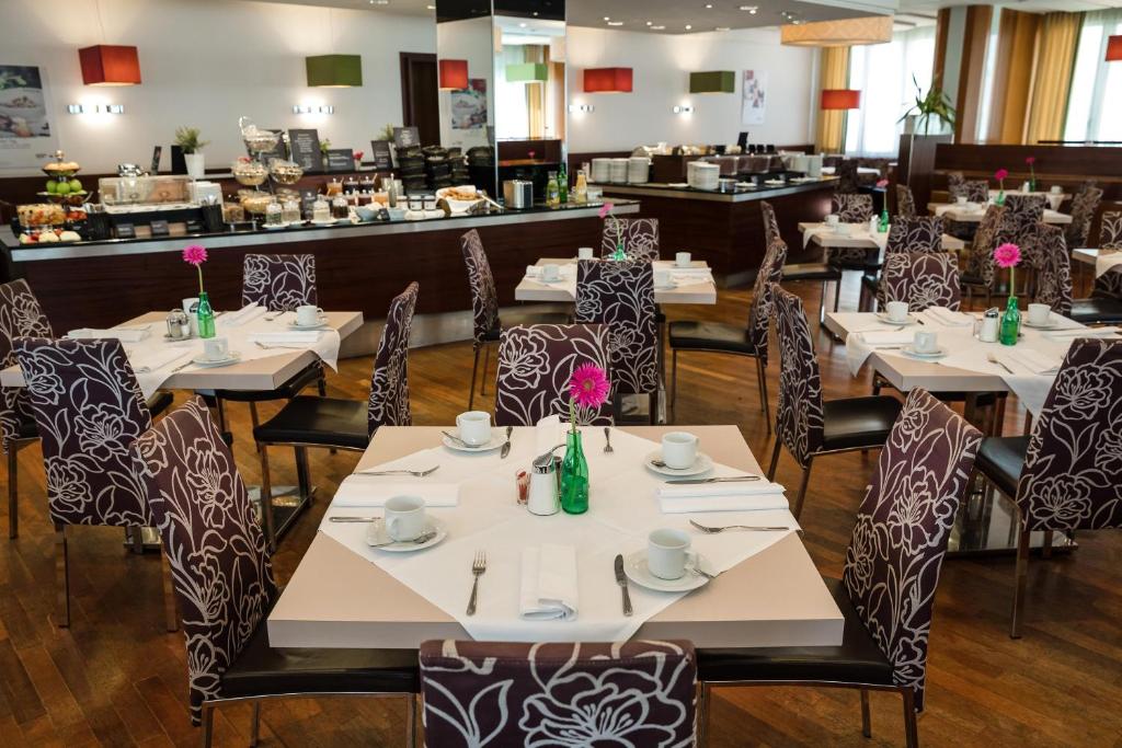 Un restaurante u otro lugar para comer en Austria Trend Hotel Europa Graz Hauptbahnhof