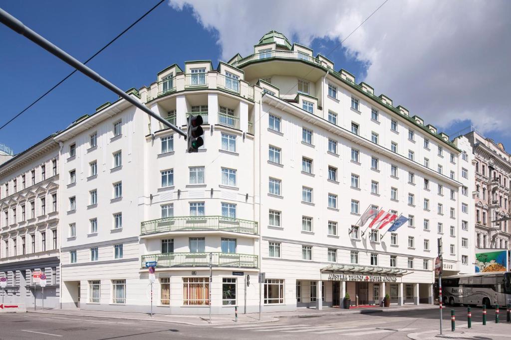 El edificio en el que está el hotel