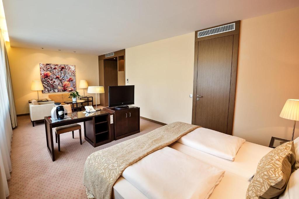 Austria Trend Hotel Savoyen Vienna - 4 stars superiorにあるベッド