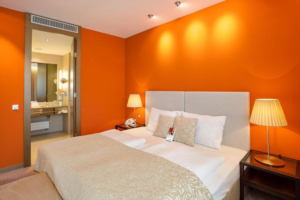 Austria Trend Hotel Savoyen Vienna - 4 stars superiorにあるベッド