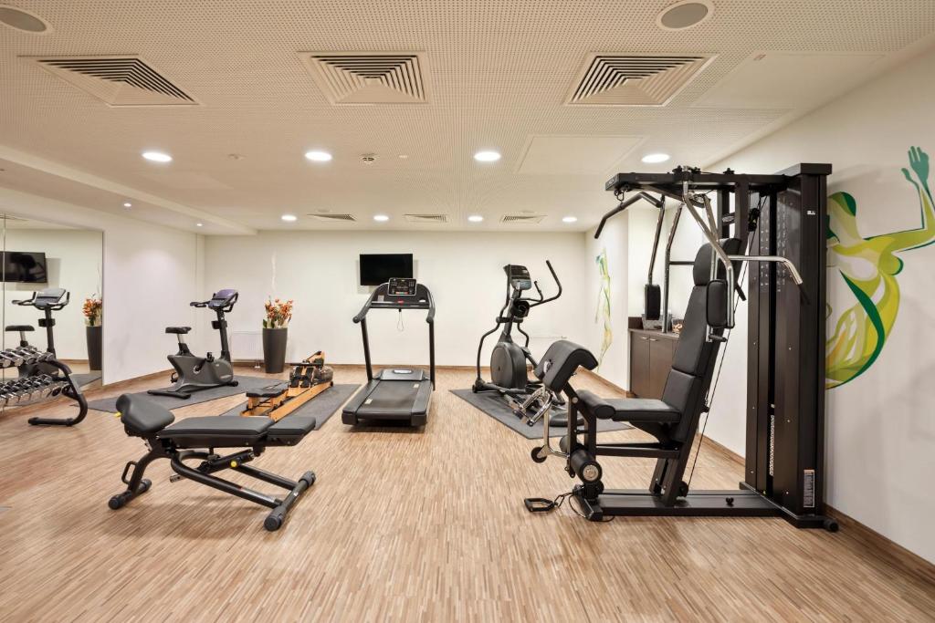 Fitness centrum a/nebo fitness zařízení v ubytování Austria Trend Hotel Doppio Wien