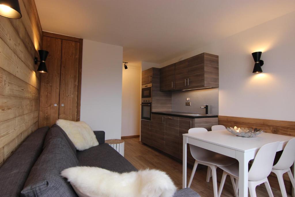 Kuchyň nebo kuchyňský kout v ubytování Trois Vallées Appartements VTI