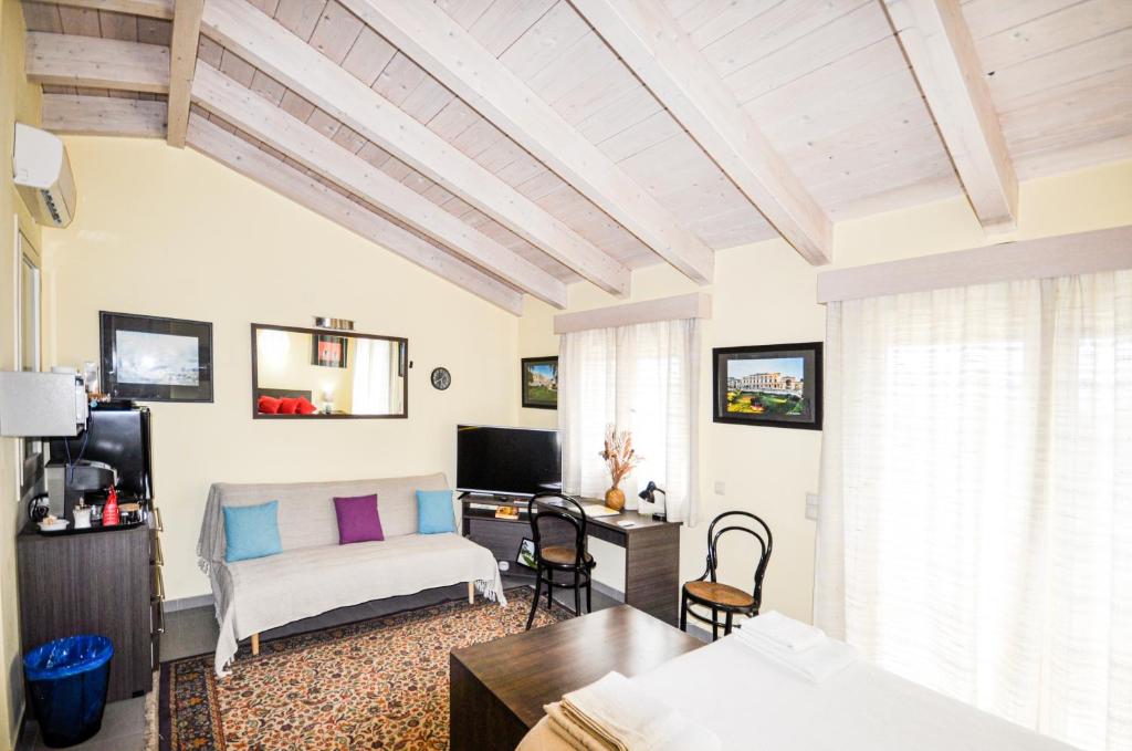TV a/nebo společenská místnost v ubytování B&B in Corfu Town