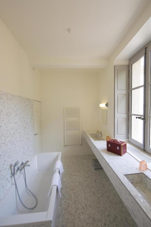 Hôtel de la Villeon - Suite Con Terraza