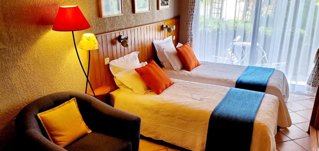 Postel nebo postele na pokoji v ubytování "La Coustille" Chambres et Table d'Hôtes